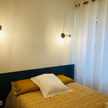 Cosy 4 Persons In Old Town